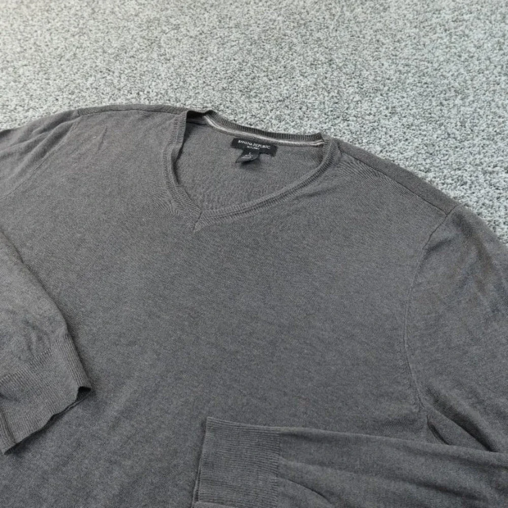 Banana Republic Sweater Mens L Gray Silk Linen V Neck Long Sleeve Pullover Soft‎